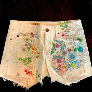 Women’s Floral Detail White Cut Off Shorts